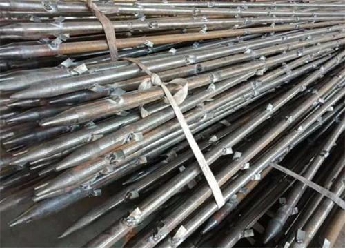 张金镇管棚钢花管加工